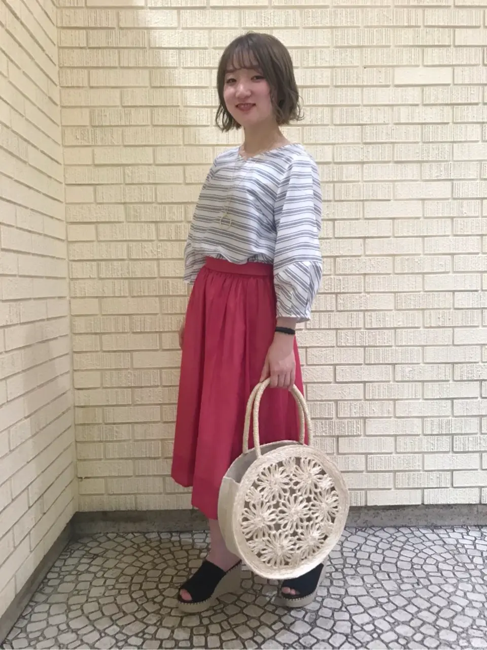 組曲 石井 コーディネート画像