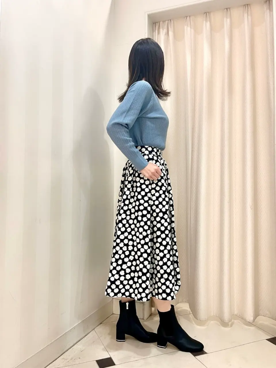 組曲 金井 コーディネート画像