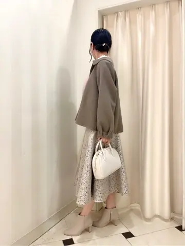 組曲 金井 コーディネート画像