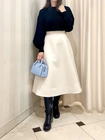 組曲 金井 コーディネート画像