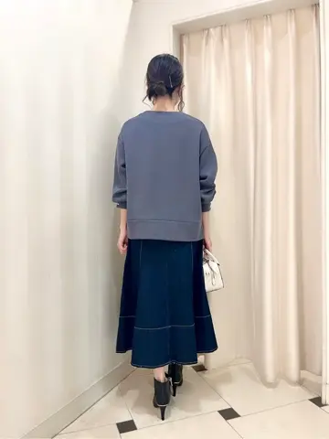 組曲 金井 コーディネート画像