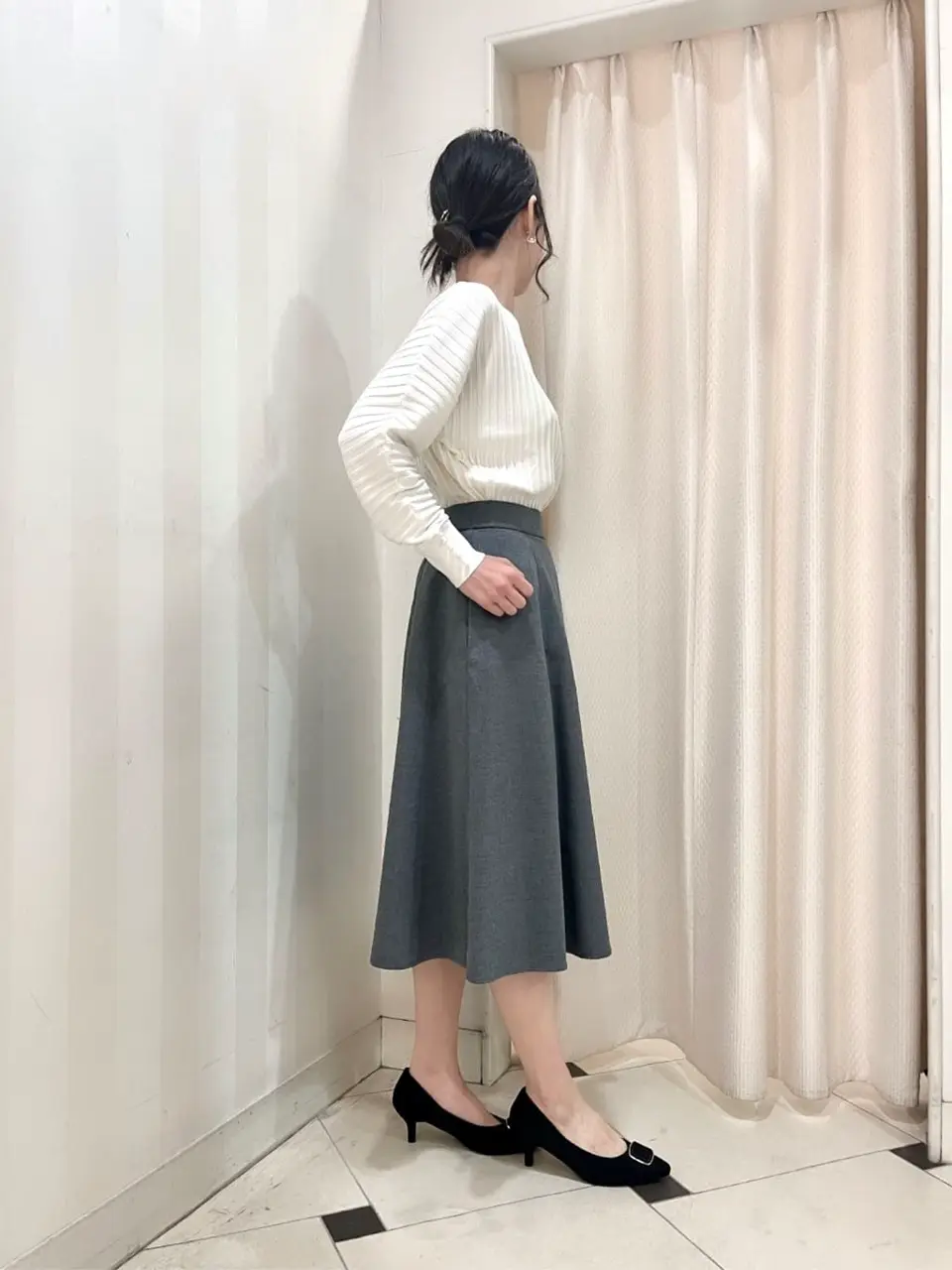 組曲 金井 コーディネート画像