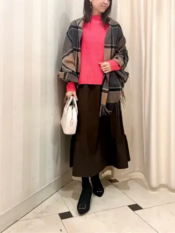 組曲 金井 コーディネート画像