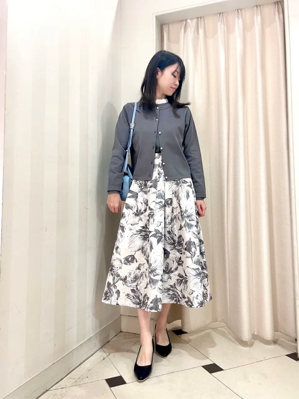 組曲 金井 コーディネート画像