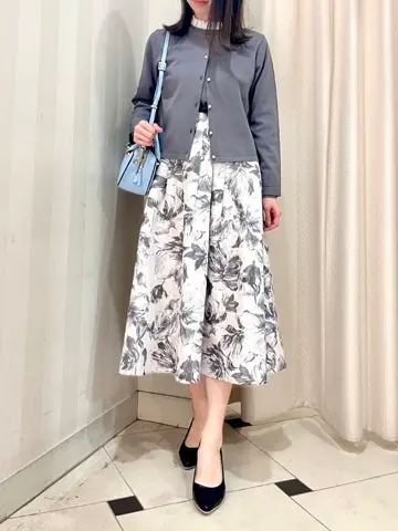 組曲 金井 コーディネート画像