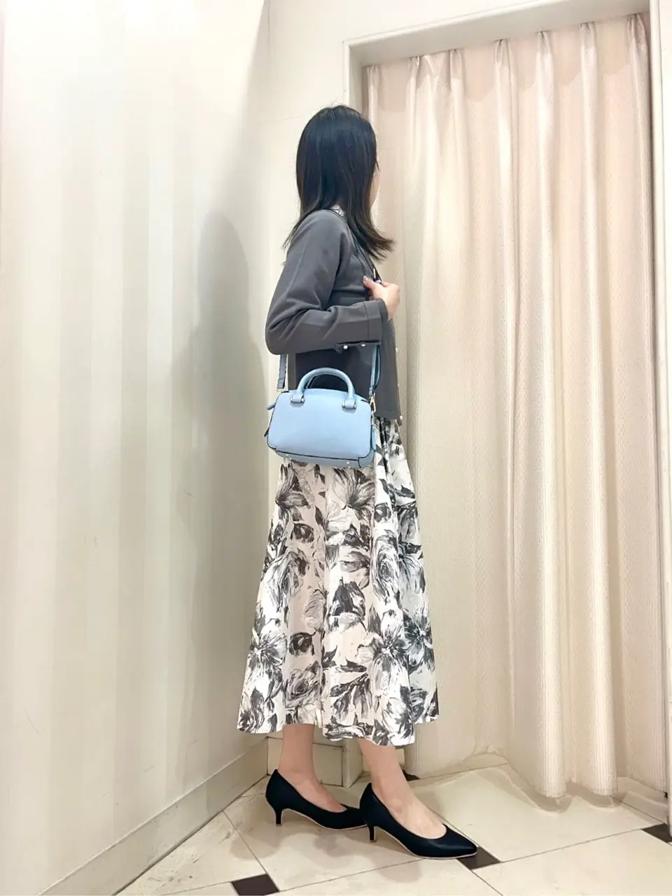 組曲 金井 コーディネート画像