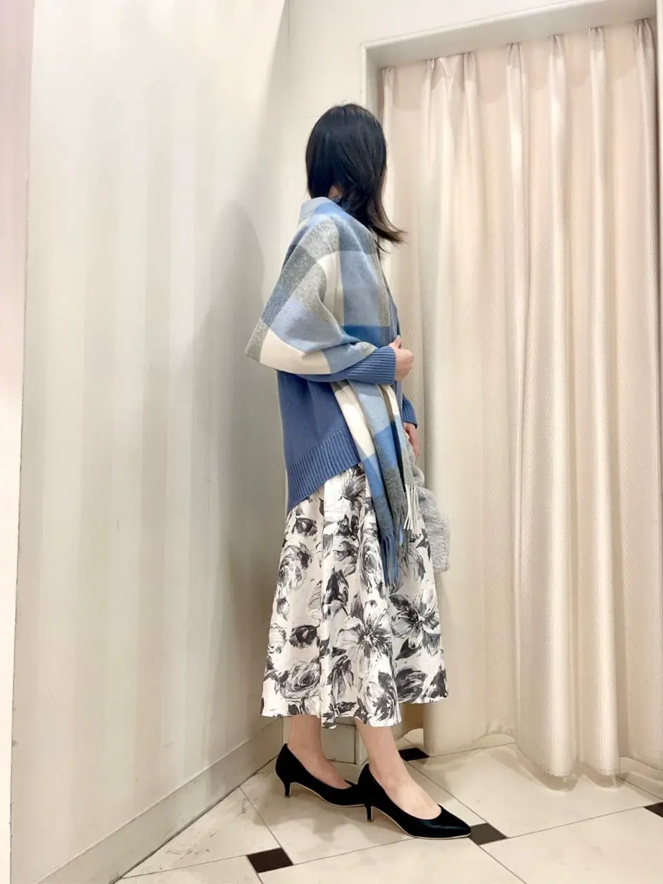 組曲 金井 コーディネート画像