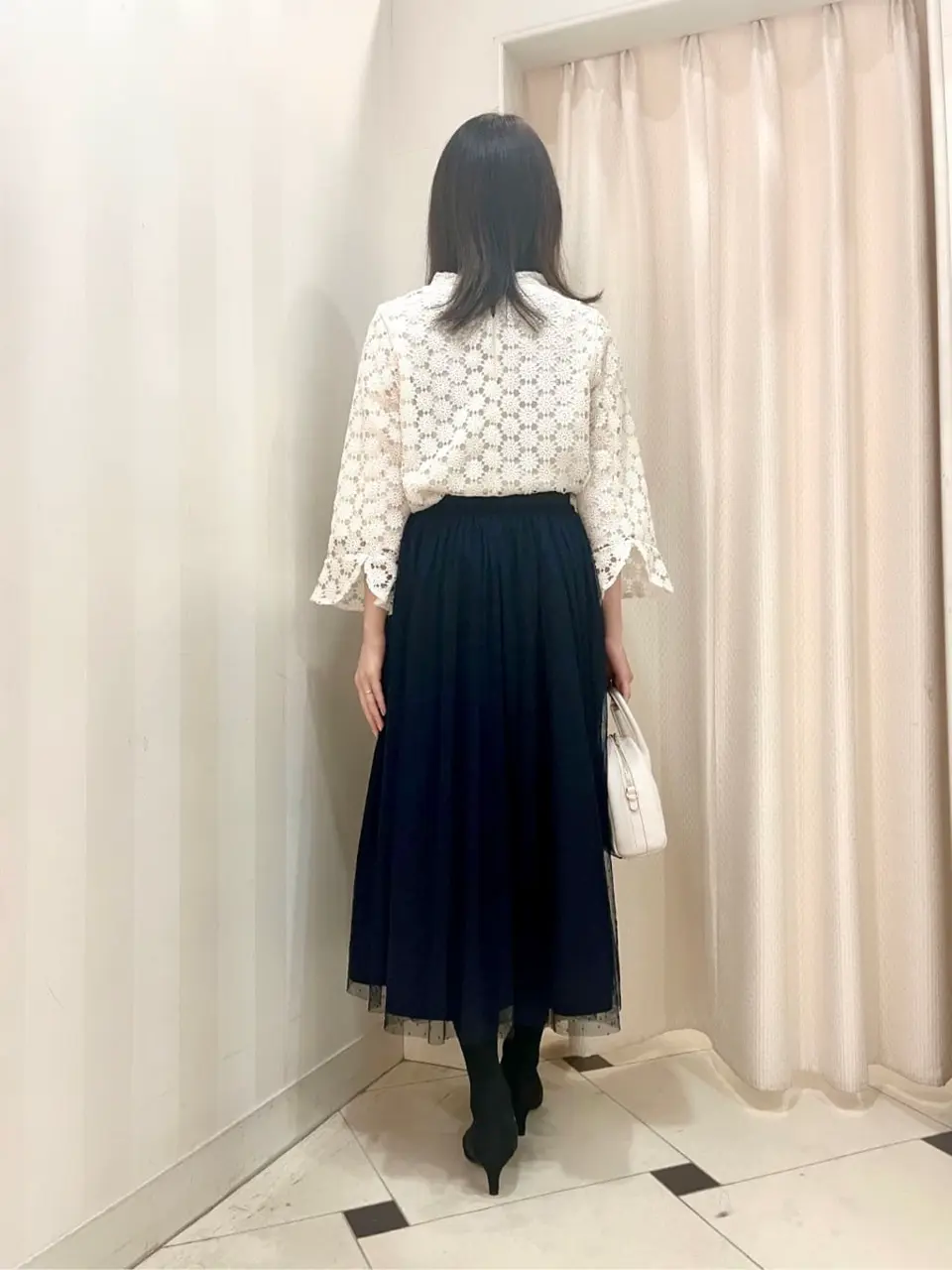 組曲 金井 コーディネート画像