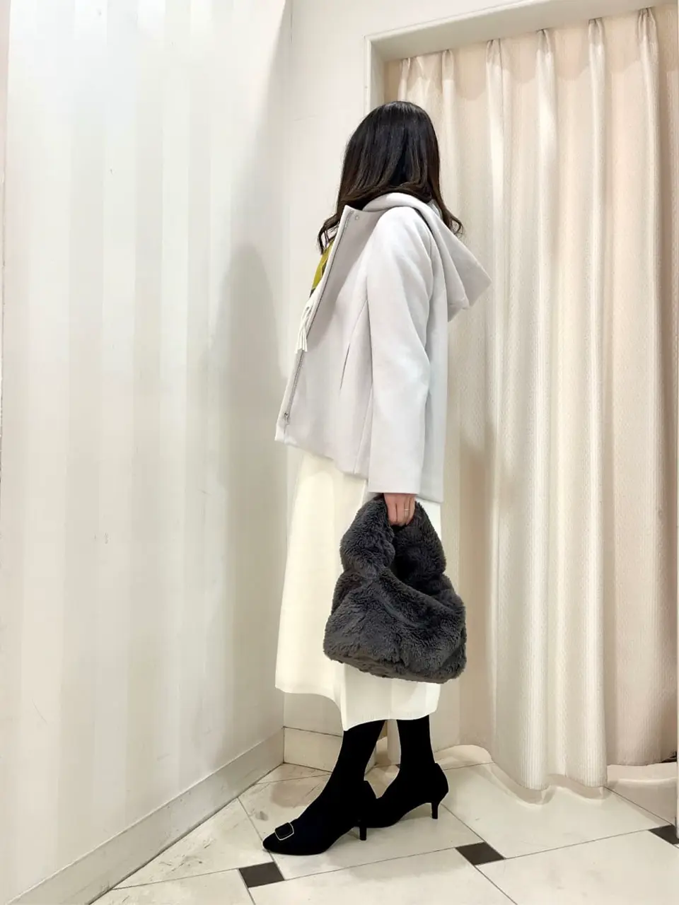 組曲 金井 コーディネート画像