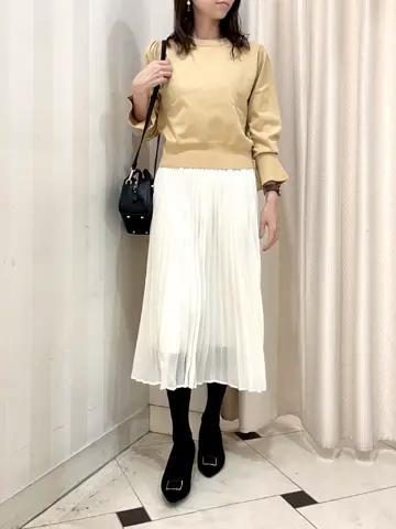 組曲 金井 コーディネート画像