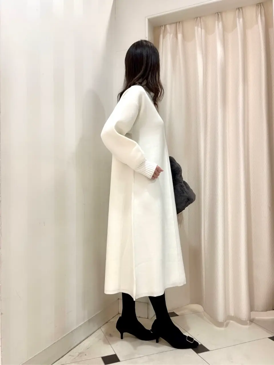 組曲 金井 コーディネート画像