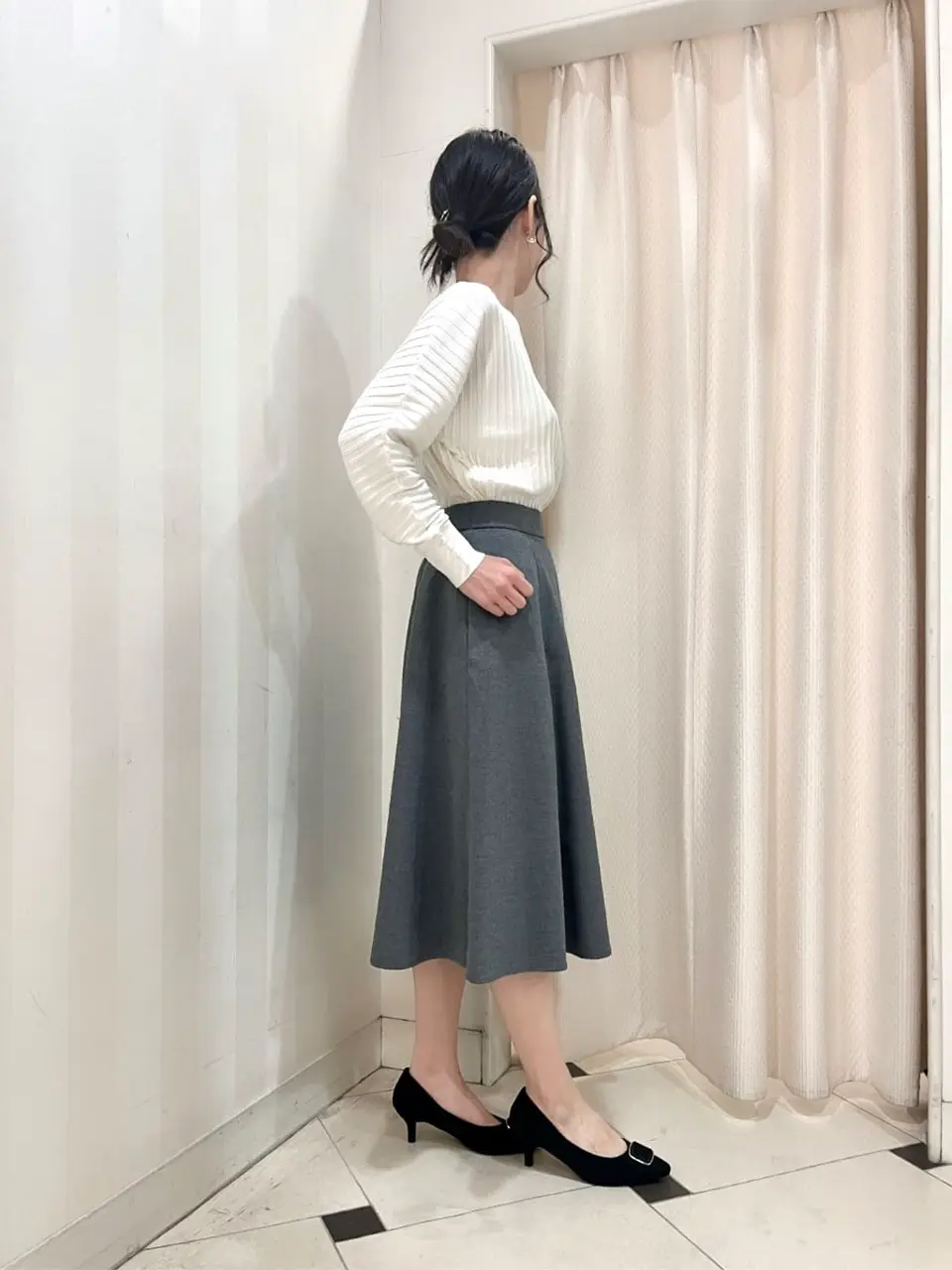 組曲 金井 コーディネート画像