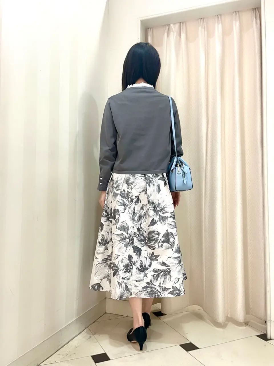 組曲 金井 コーディネート画像