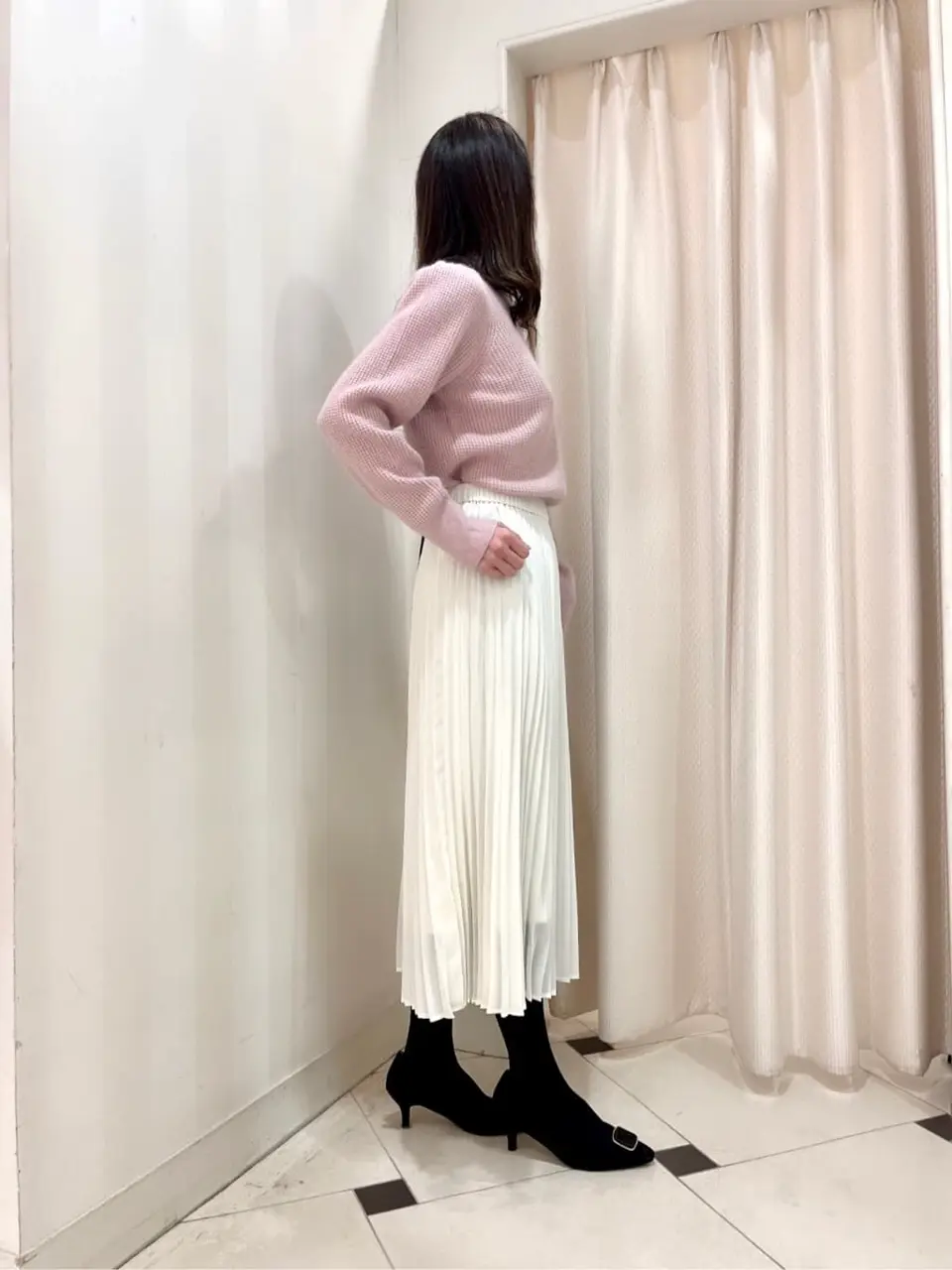 組曲 金井 コーディネート画像