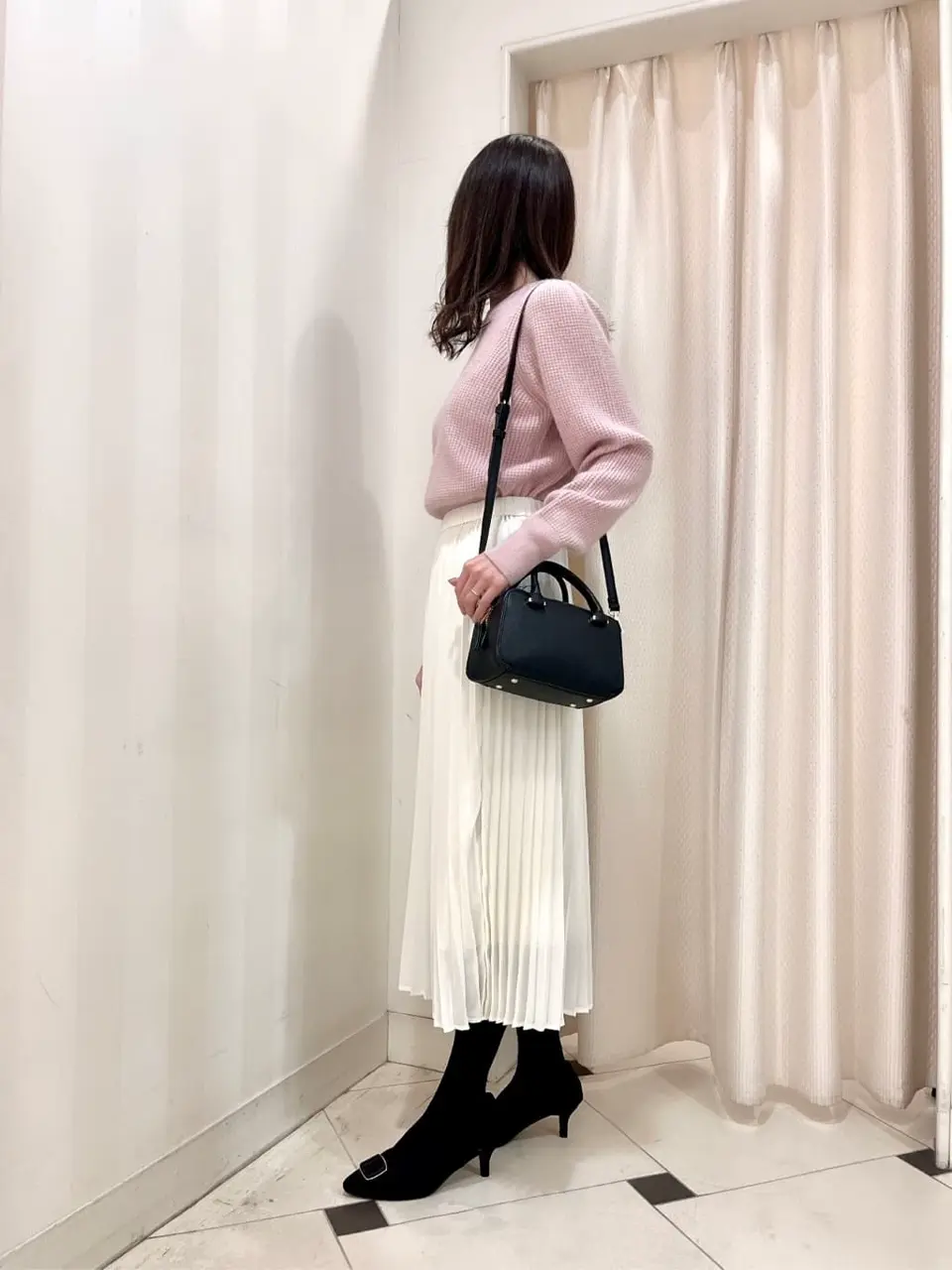 組曲 金井 コーディネート画像