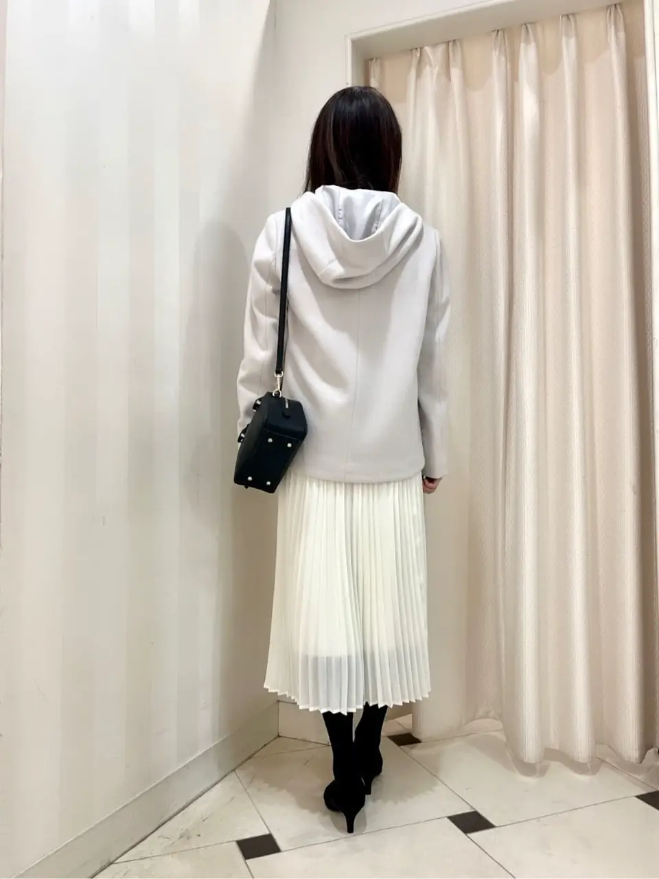 組曲 金井 コーディネート画像