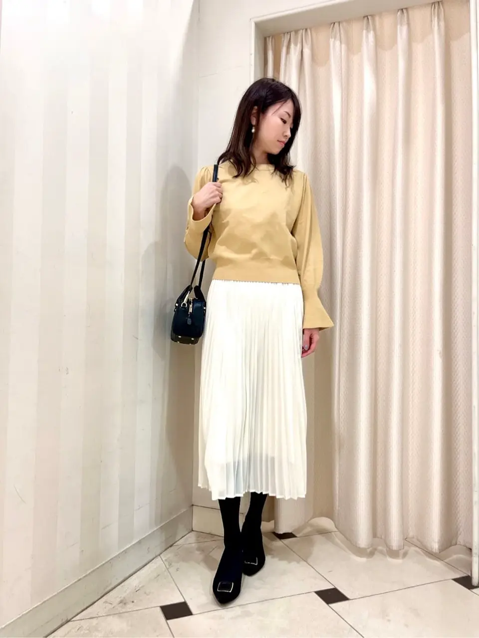 組曲 金井 コーディネート画像