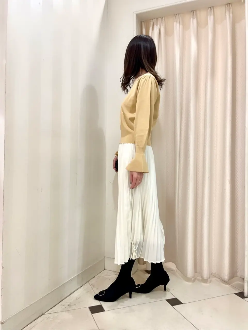 組曲 金井 コーディネート画像