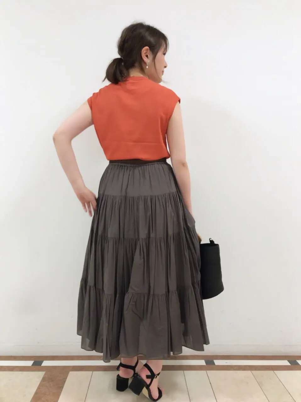 組曲 宮本 コーディネート画像