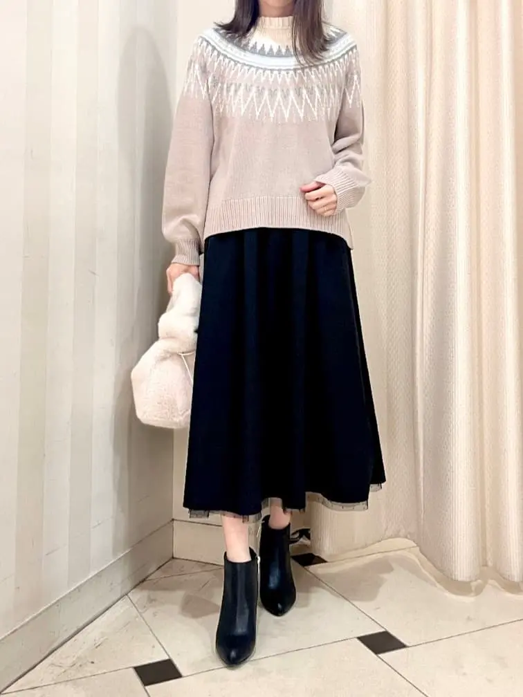 組曲 金井 コーディネート画像