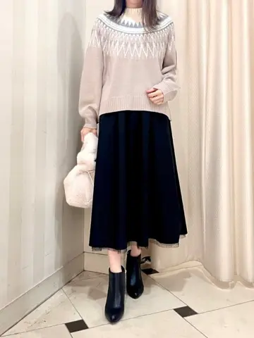 組曲 金井 コーディネート画像