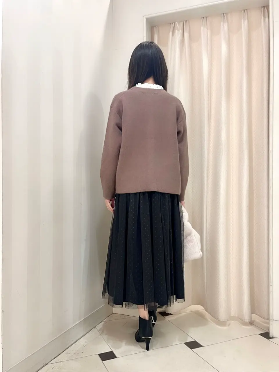 組曲 金井 コーディネート画像