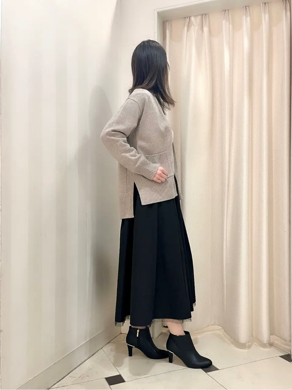 組曲 金井 コーディネート画像