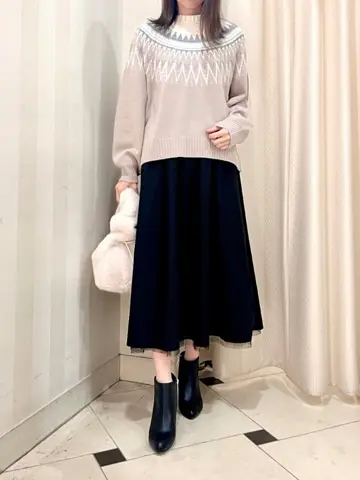 組曲 金井 コーディネート画像