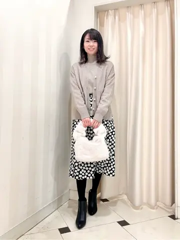 組曲 金井 コーディネート画像