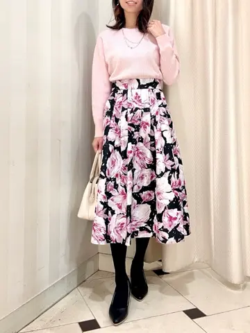 組曲 金井 コーディネート画像