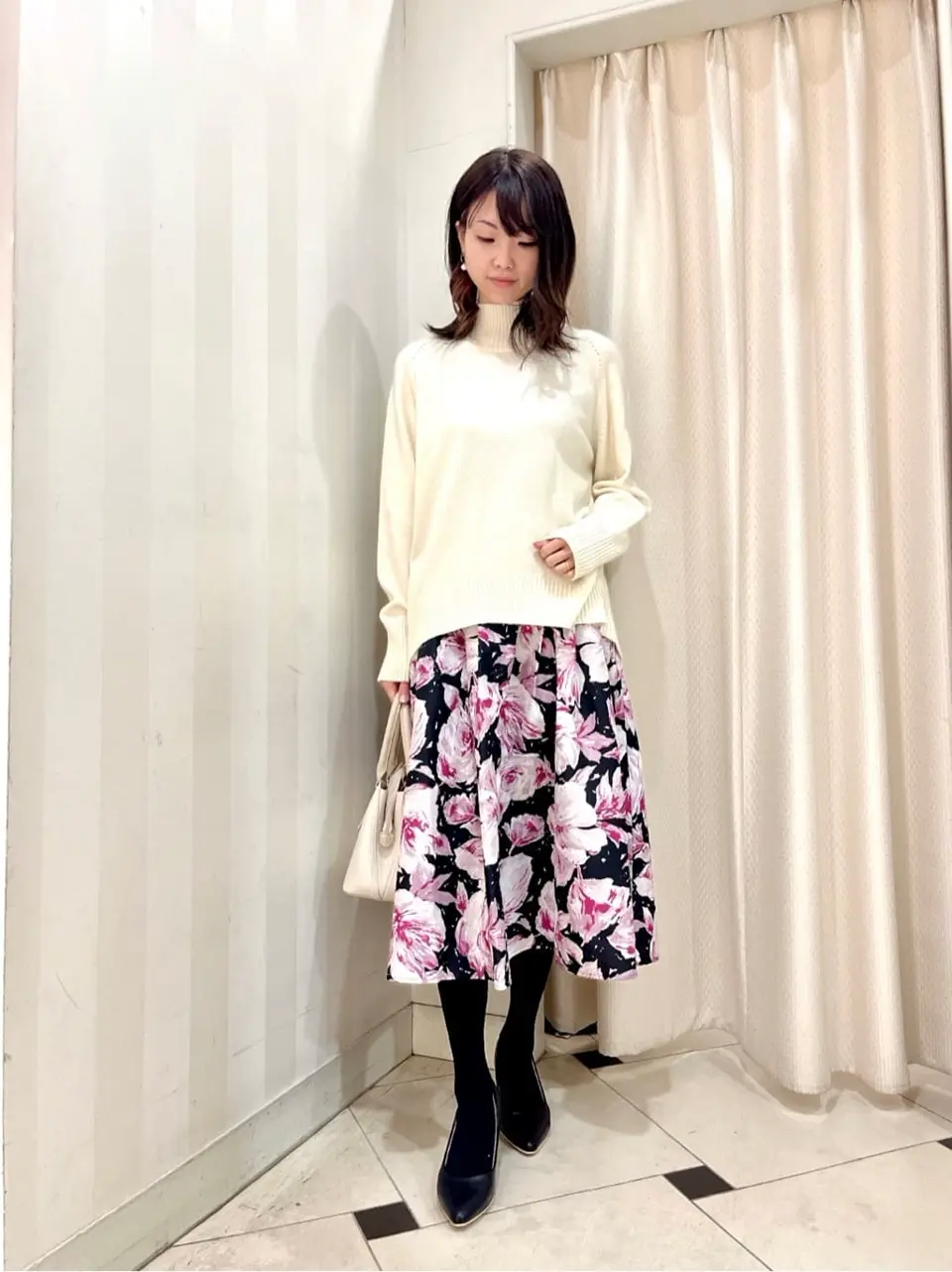 組曲 金井 コーディネート画像