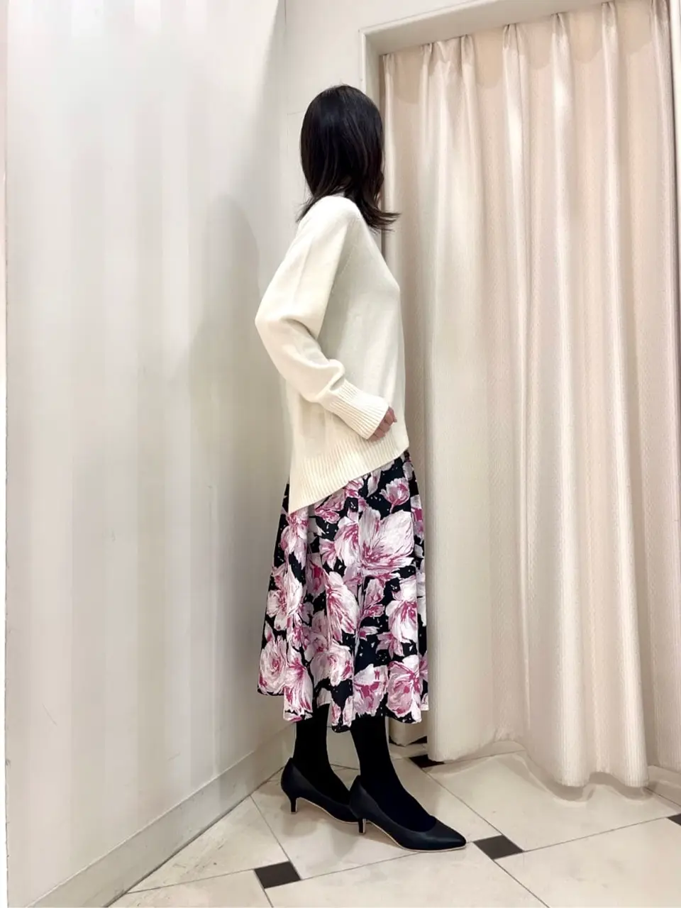 組曲 金井 コーディネート画像