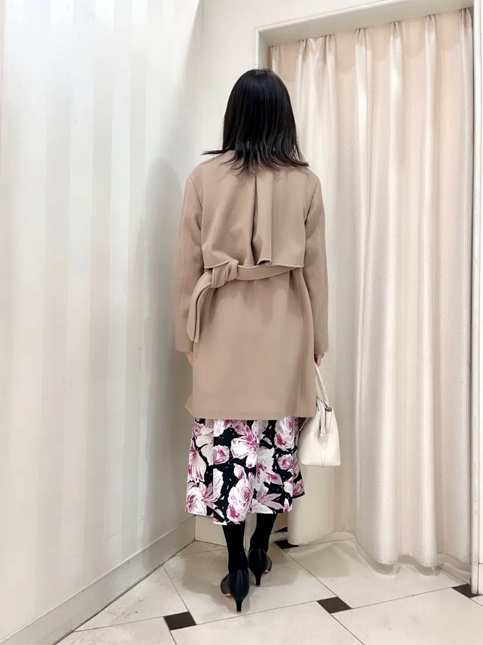 組曲 金井 コーディネート画像