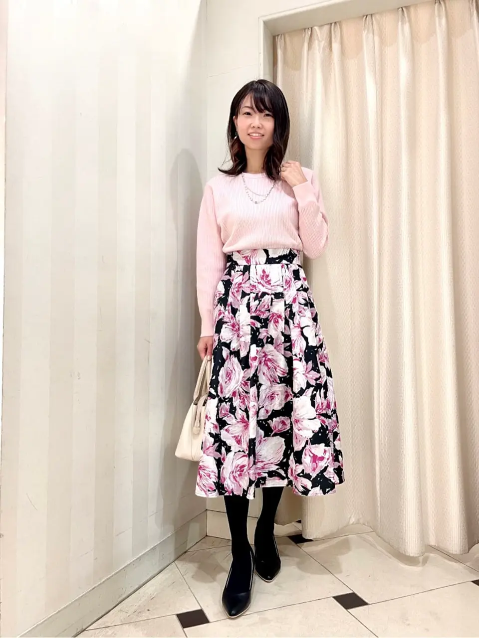 組曲 金井 コーディネート画像