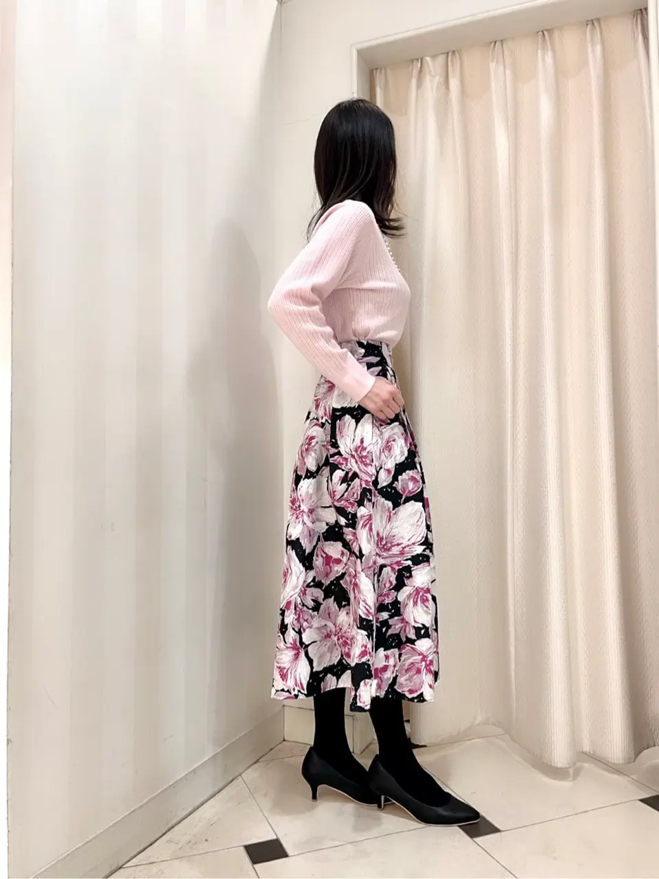 組曲 金井 コーディネート画像