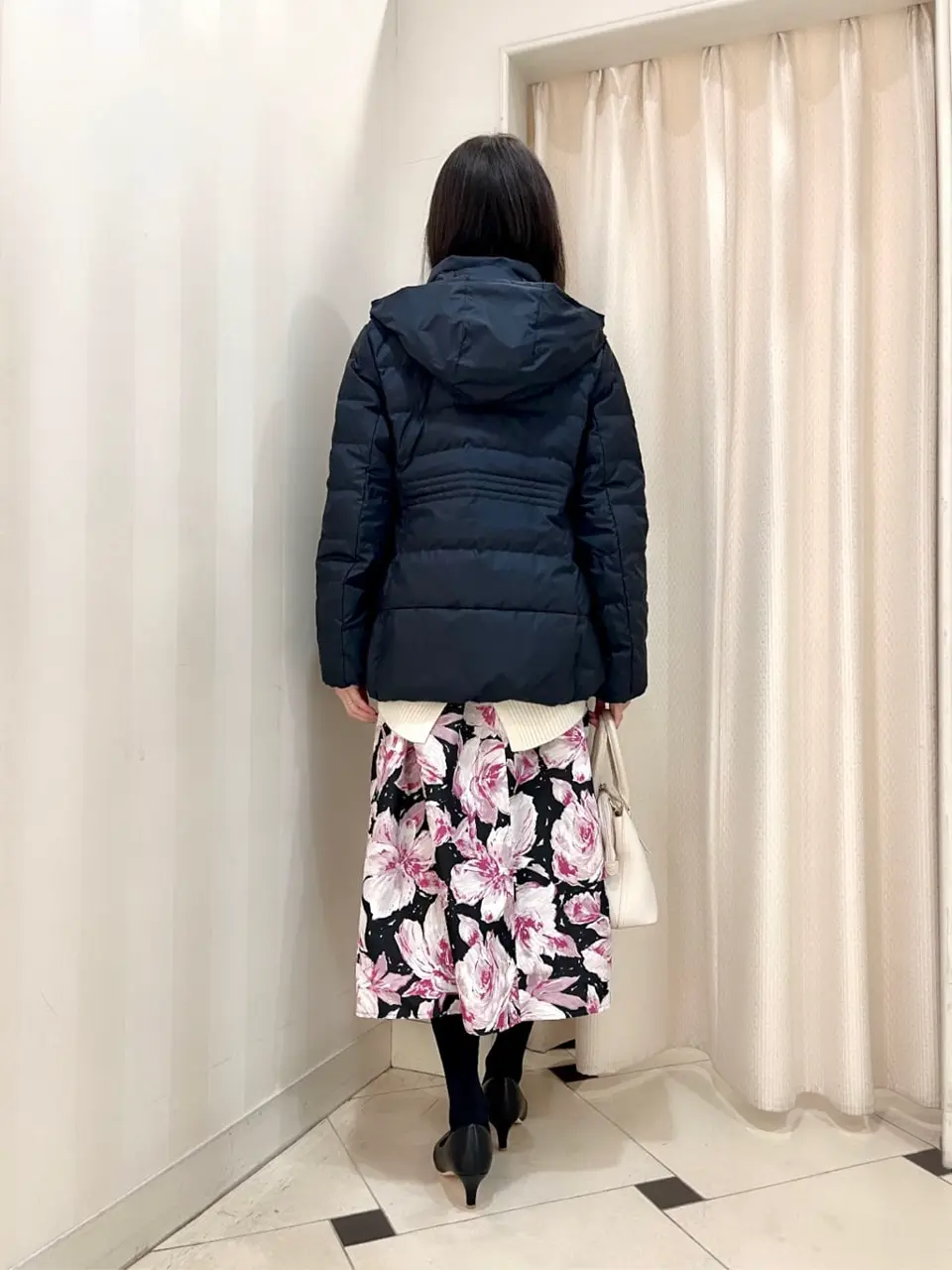 組曲 金井 コーディネート画像