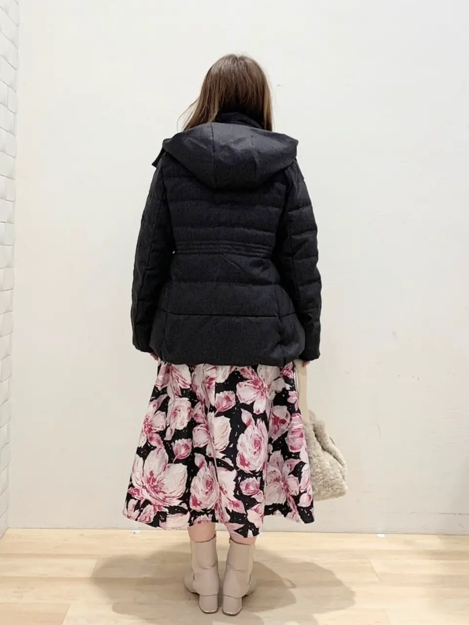 組曲 西谷 コーディネート画像