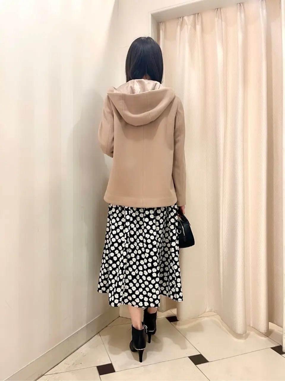 組曲 金井 コーディネート画像