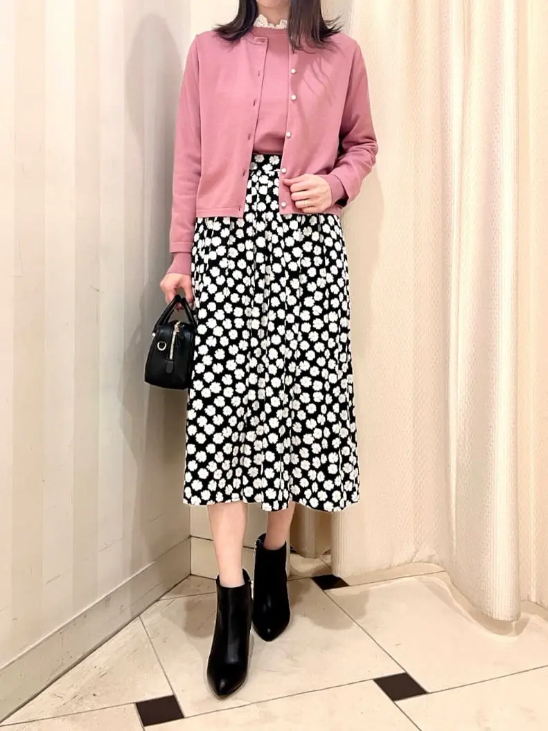 組曲 金井 コーディネート画像