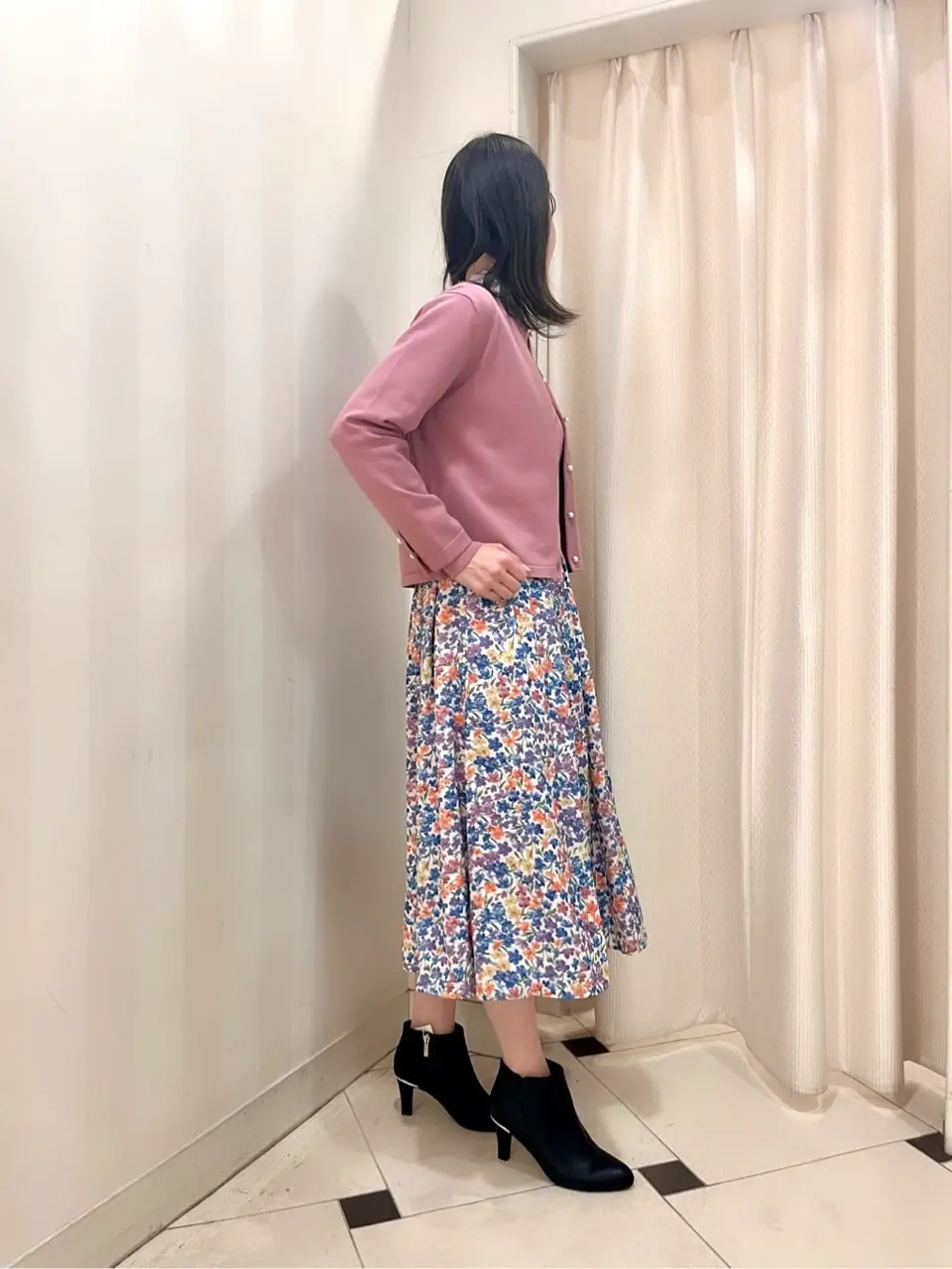 組曲 金井 コーディネート画像