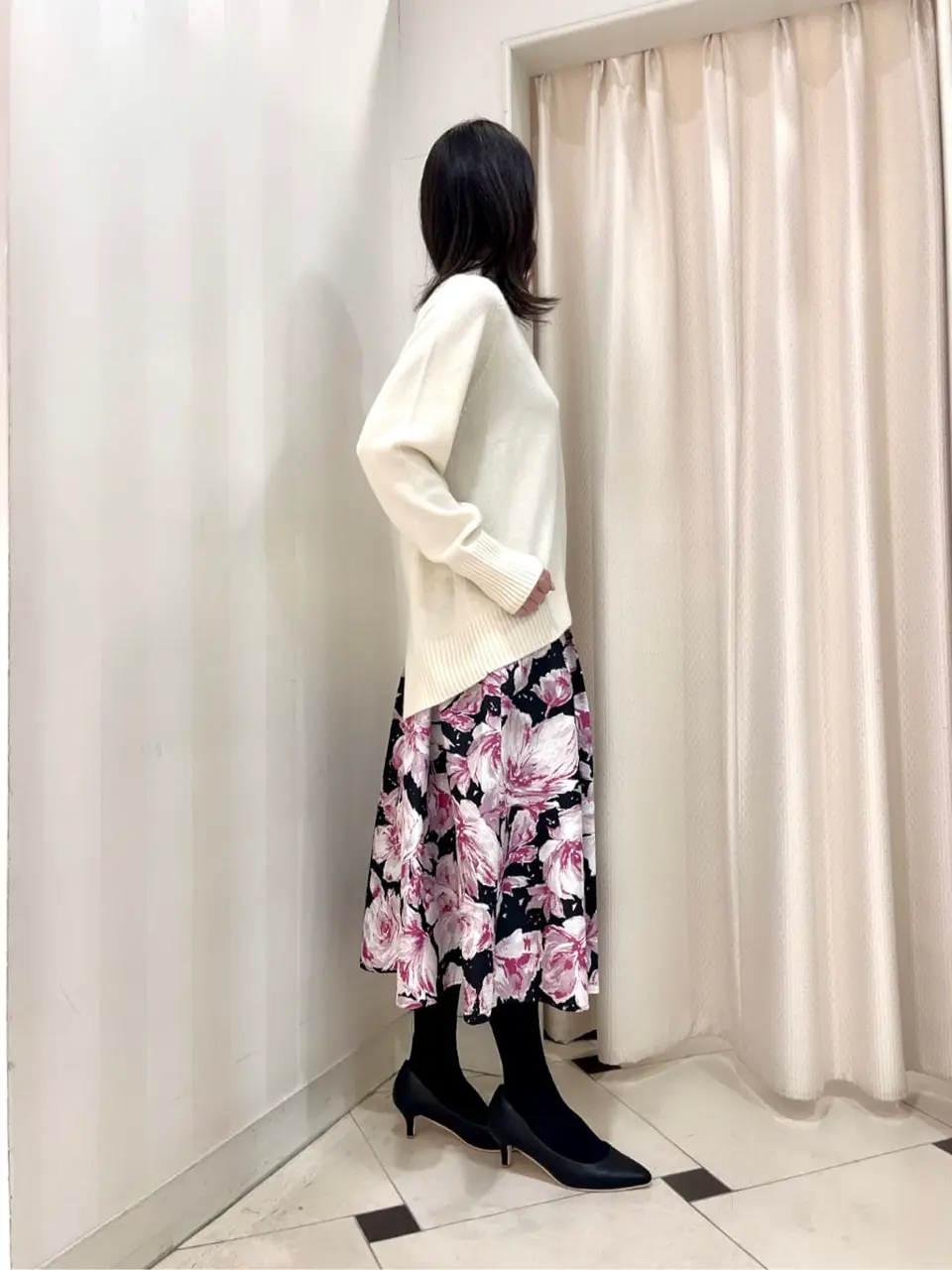 組曲 金井 コーディネート画像