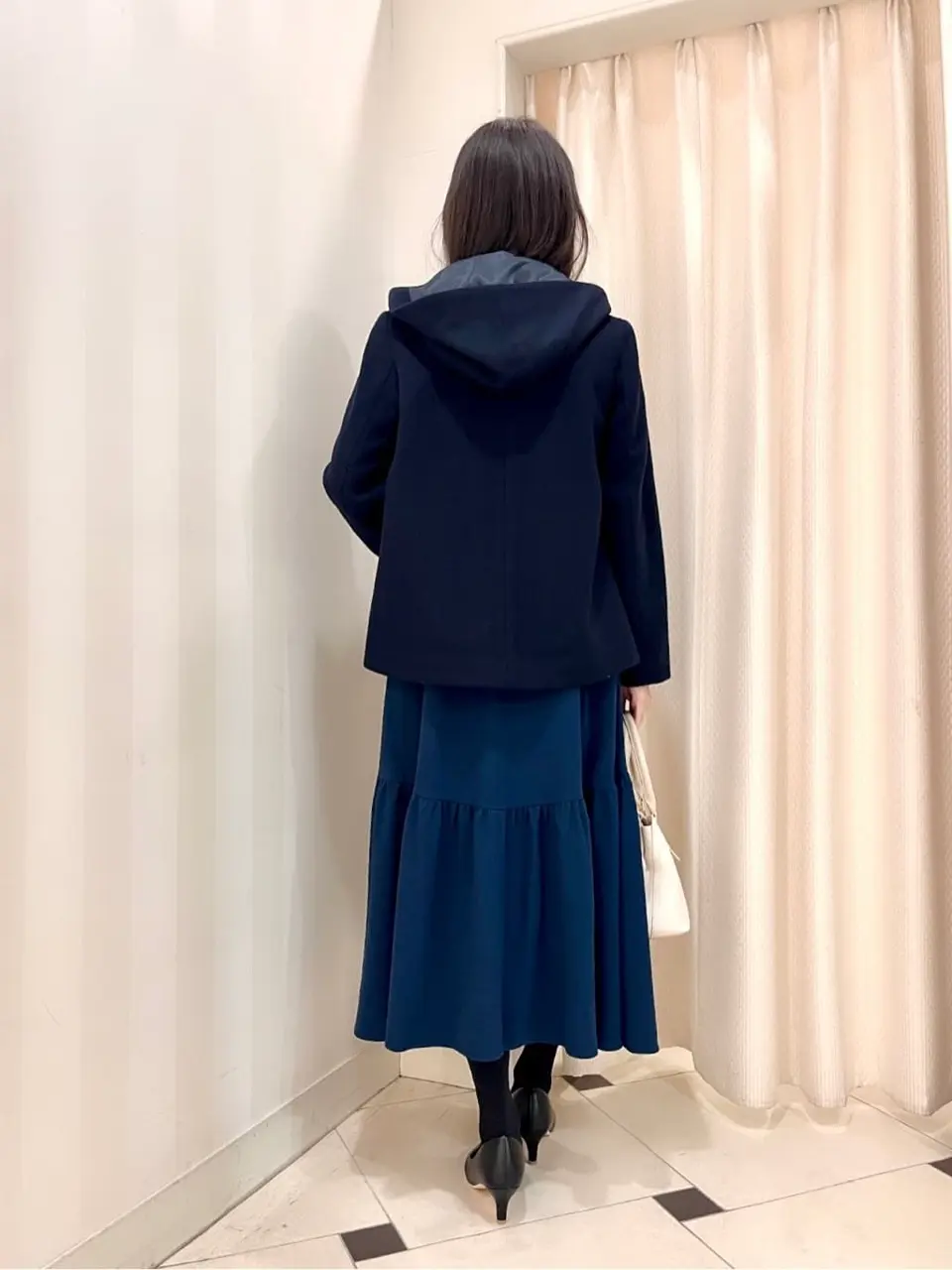 組曲 金井 コーディネート画像