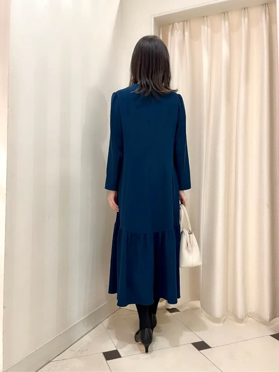 組曲 金井 コーディネート画像