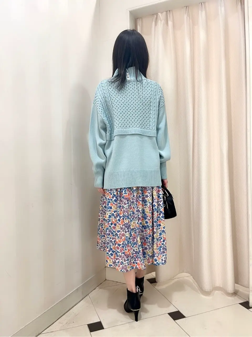 組曲 金井 コーディネート画像