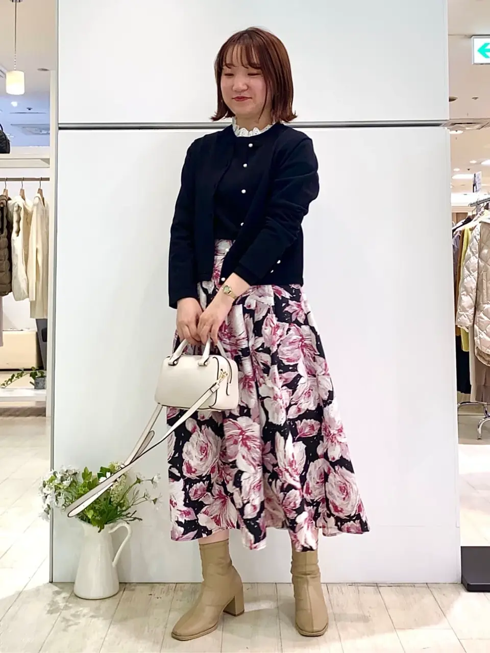 組曲 石井 コーディネート画像