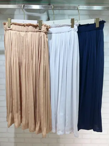 組曲 スタッフ コーディネート画像