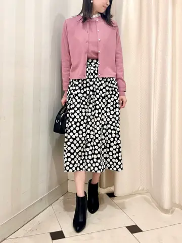 組曲 金井 コーディネート画像