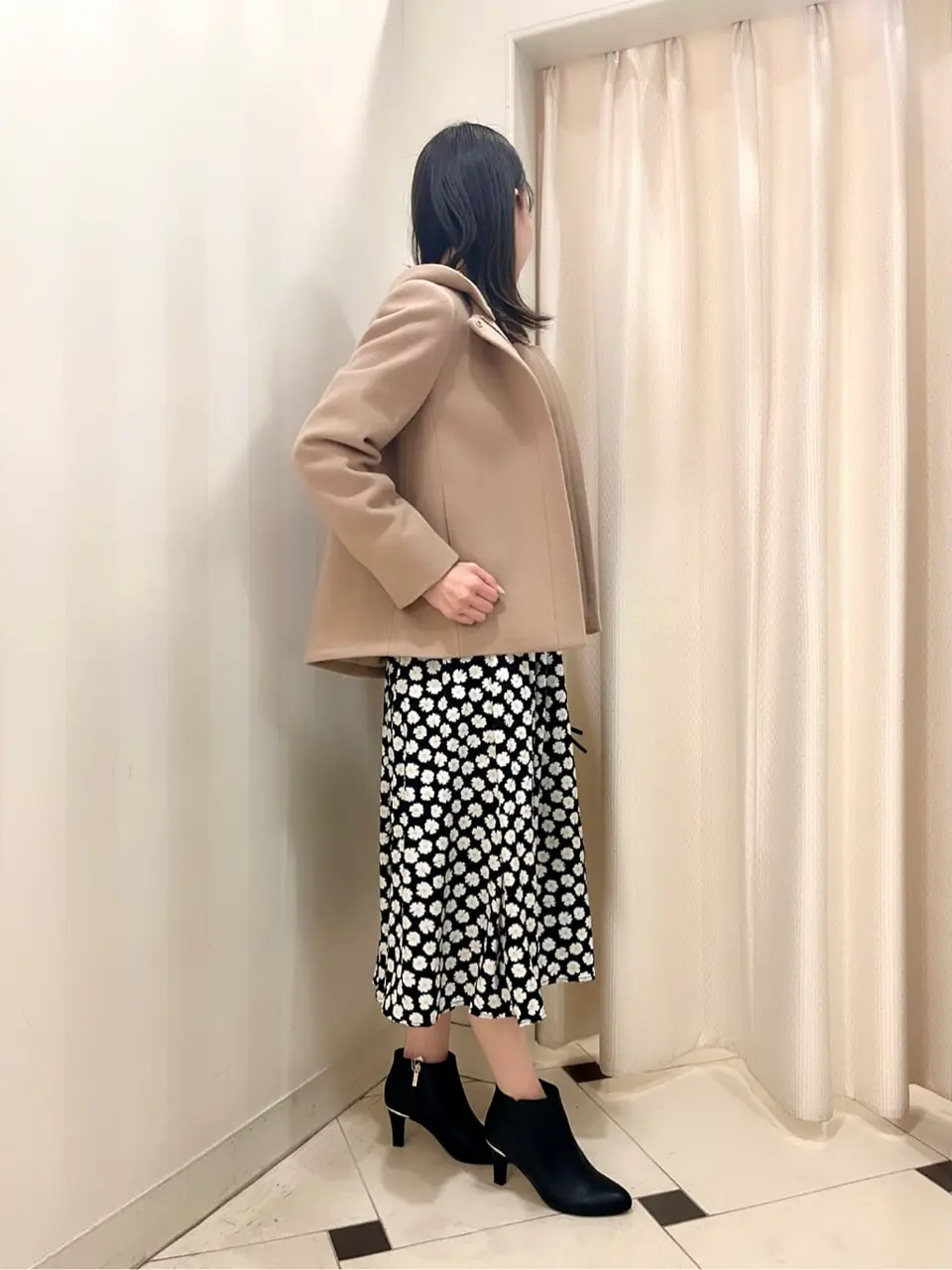 組曲 金井 コーディネート画像