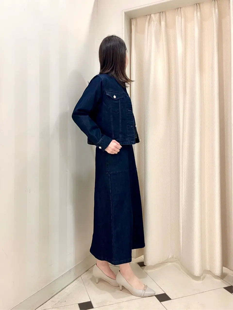 組曲 金井 コーディネート画像