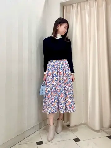 組曲 金井 コーディネート画像